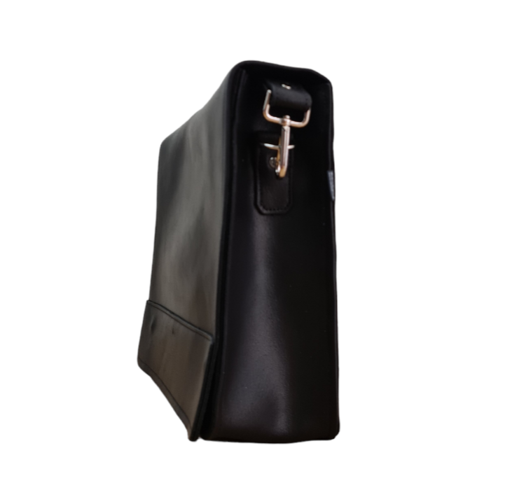 Zatchels Tannery Leather Messenger Bag in Black, supplier photograph 3